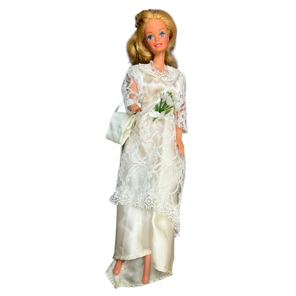 Mattel Barbie Doll Vintage Wedding fantasy Bride 1966 EUC